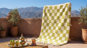 Green Moroccan Checkered Rug – Hand-Knotted Azilal Berber Wool Rug, close-up detail view – Boho Sofa