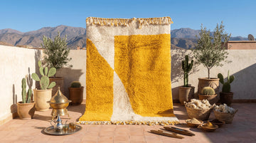 Yellow Moroccan Rug – Hand-Knotted Azilal Berber Wool Rug B, close-up detail view – Boho Sofa